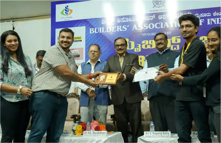 Nakhsha award presentation at MyBuild 2023